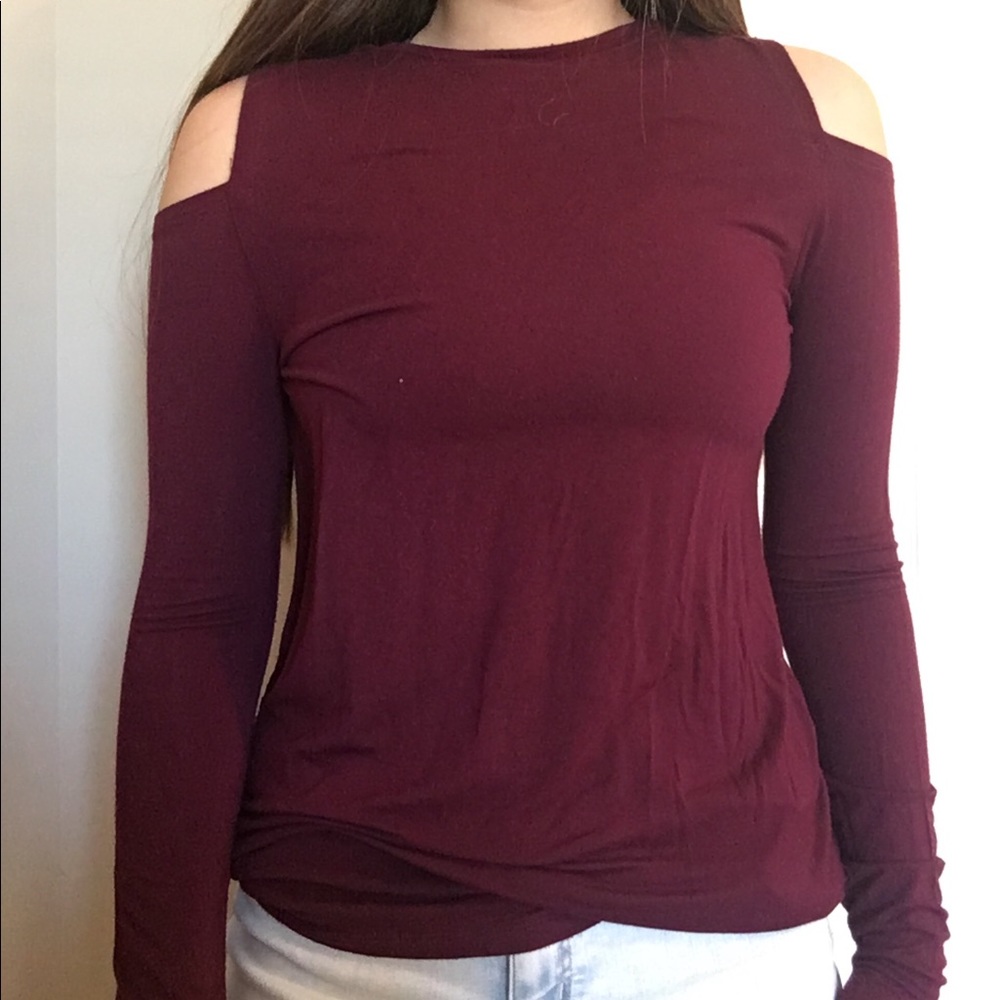 Maroon Cold shoulder long sleeve